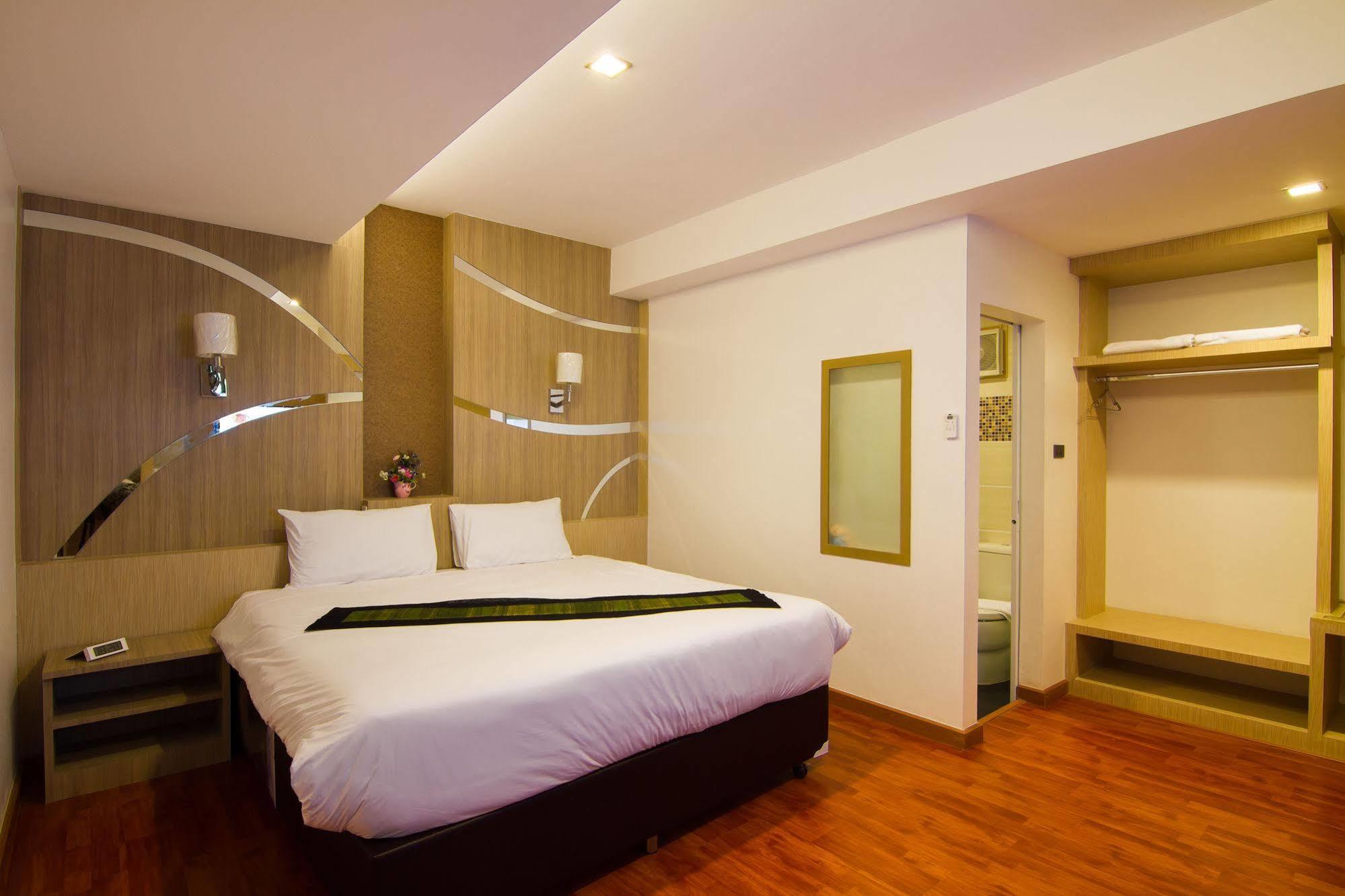 Delio Boutique Hotel Udon Thani Bagian luar foto