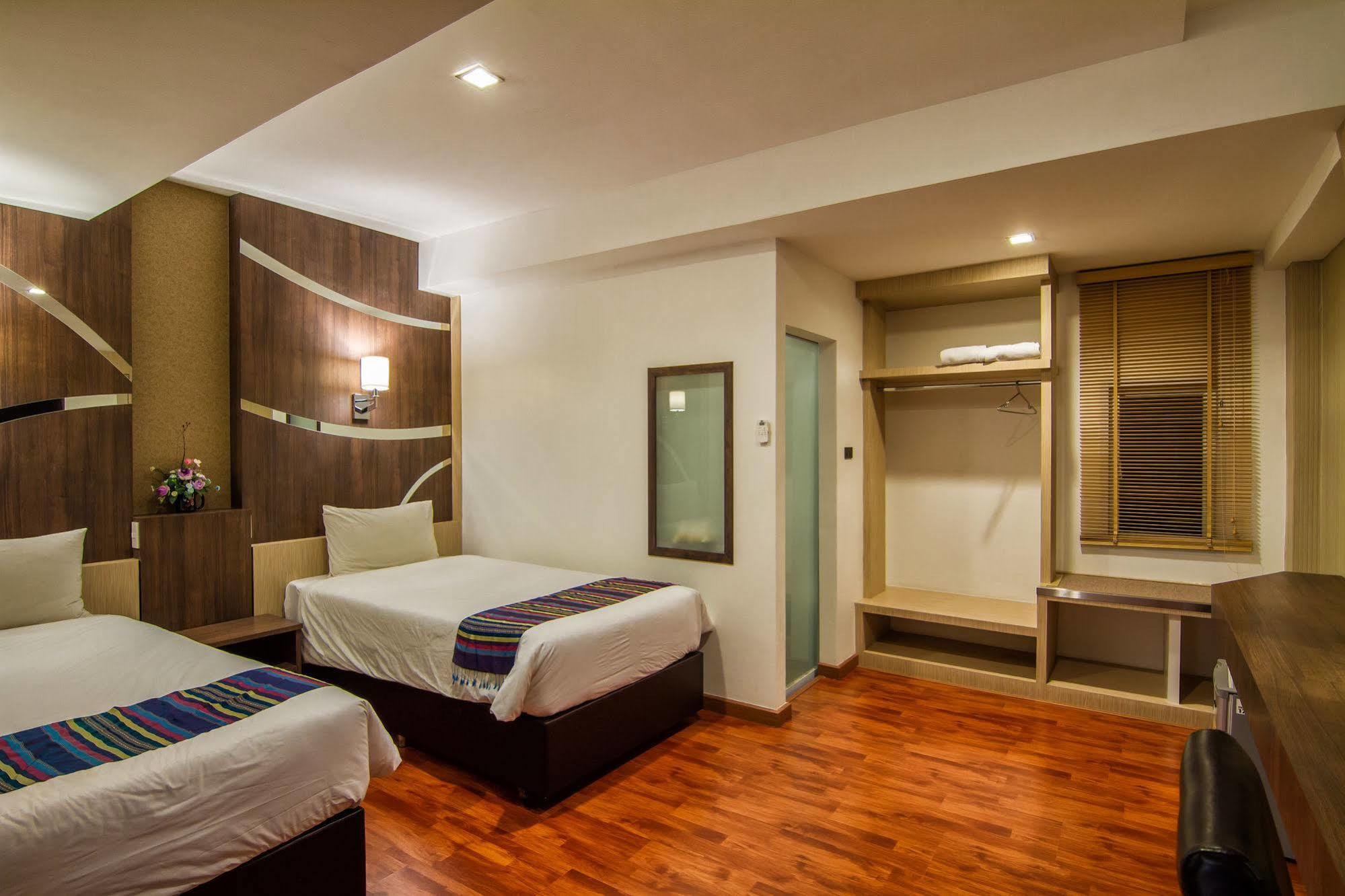 Delio Boutique Hotel Udon Thani Bagian luar foto
